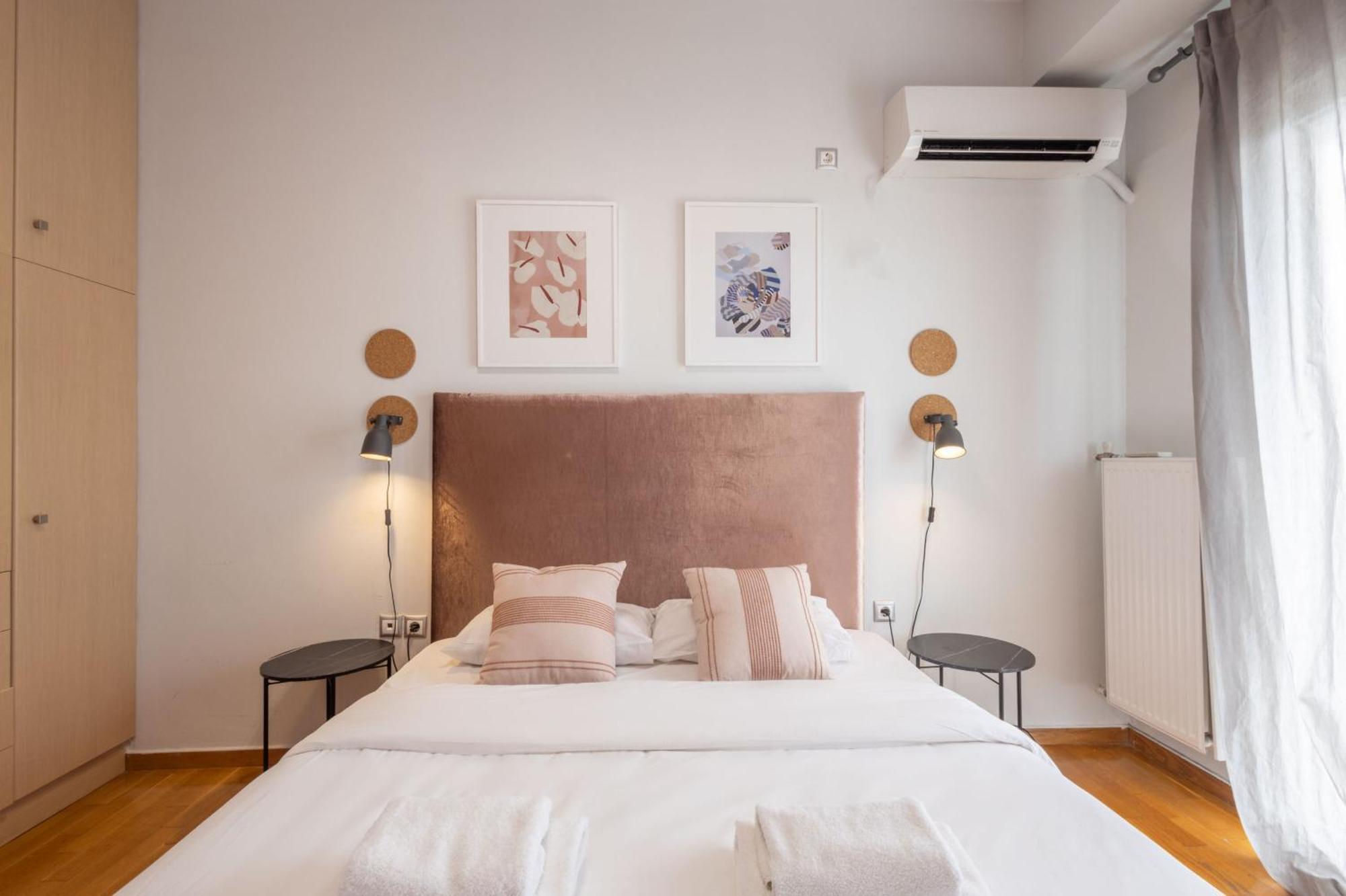 A Luxury & Comfortable Apt In Athens Luaran gambar